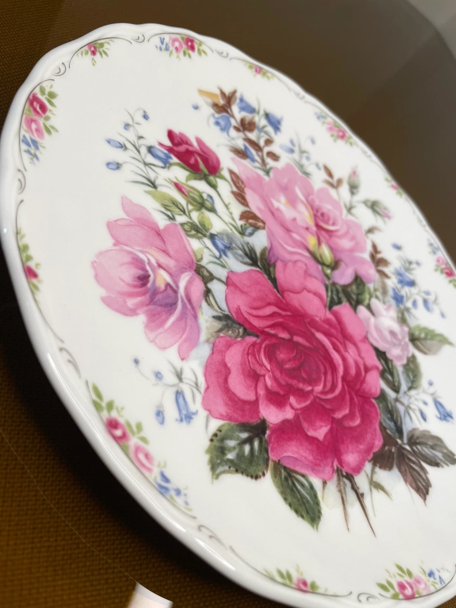 دیوارکوب رویال آلبرت Pink Peace از مجموعه باغ رز