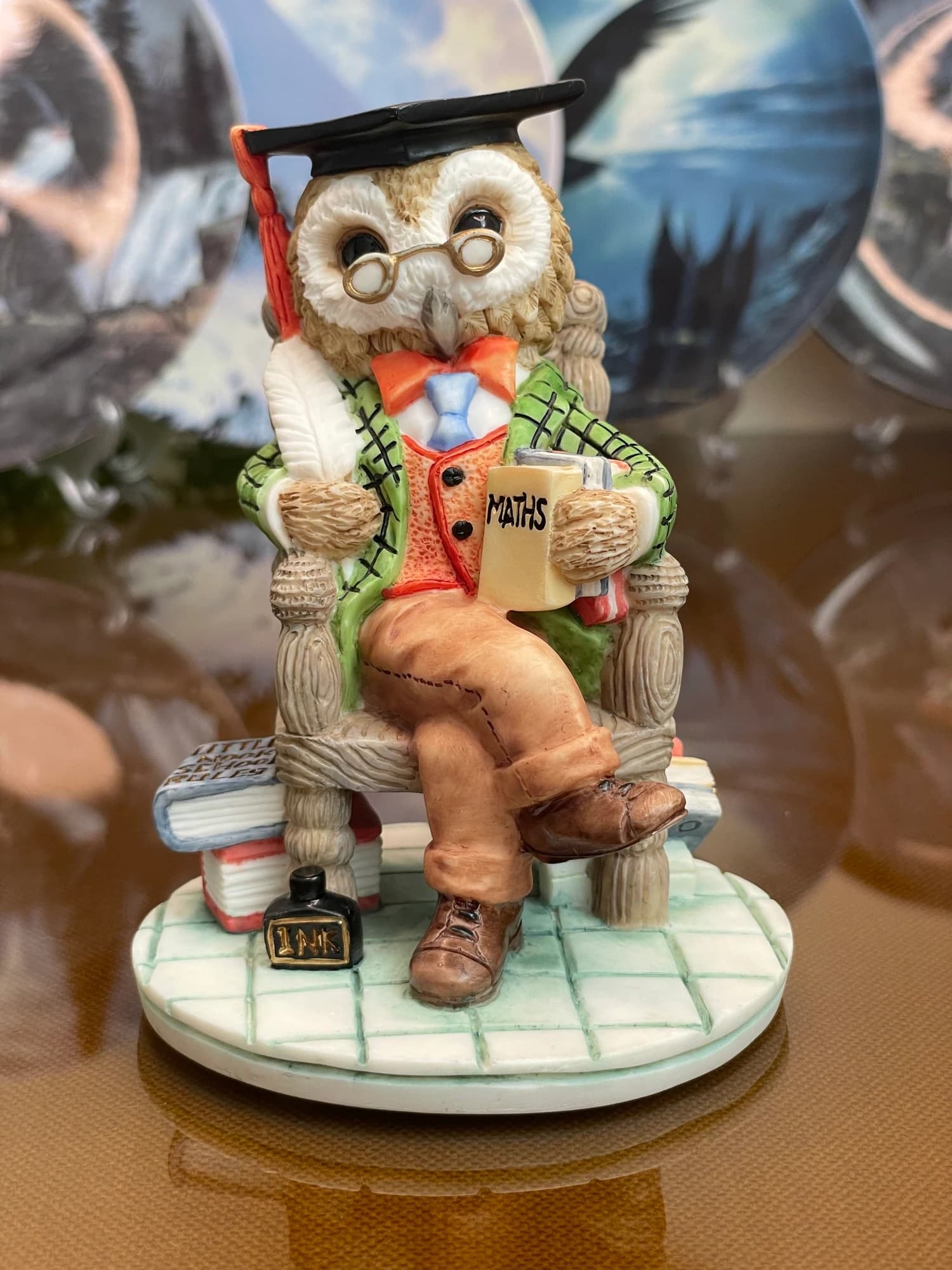 فیگور لئوناردو جغد Osbourne Owl؛ معلم با کتاب ریاضی