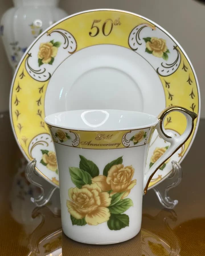فنجان و نعلبکی لئوناردو سالگرد طلایی؛ رز عسلی