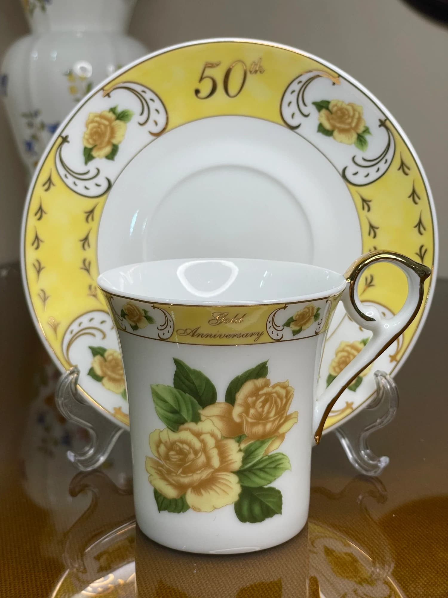 فنجان و نعلبکی لئوناردو سالگرد طلایی؛ رز عسلی