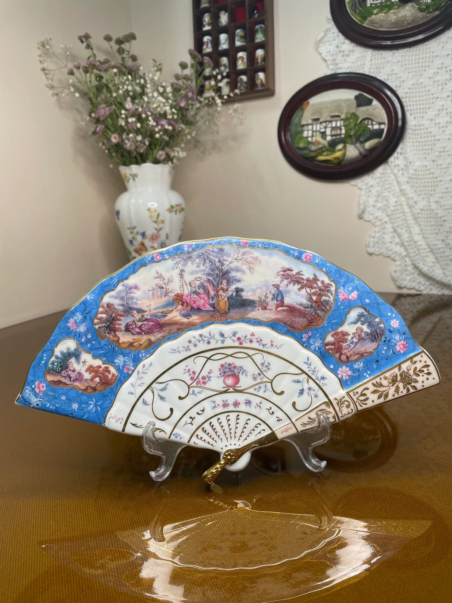 دیوارکوب بادبزنی کمپتون و وودهاوس Pastoral Interlude