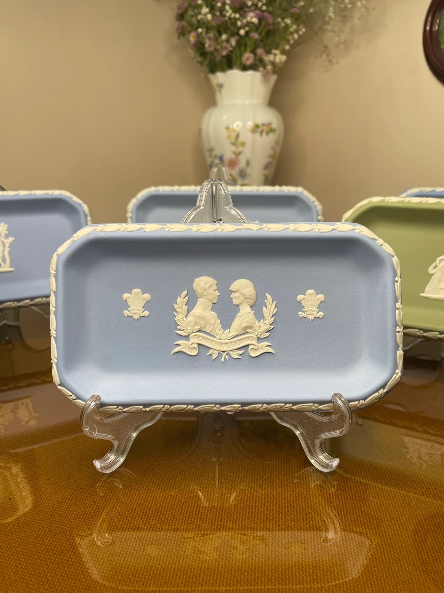 سینی دکوری ودجوود؛ ازدواج چارلز و دیانا ۱۹۸۱؛ تصویر اصلی