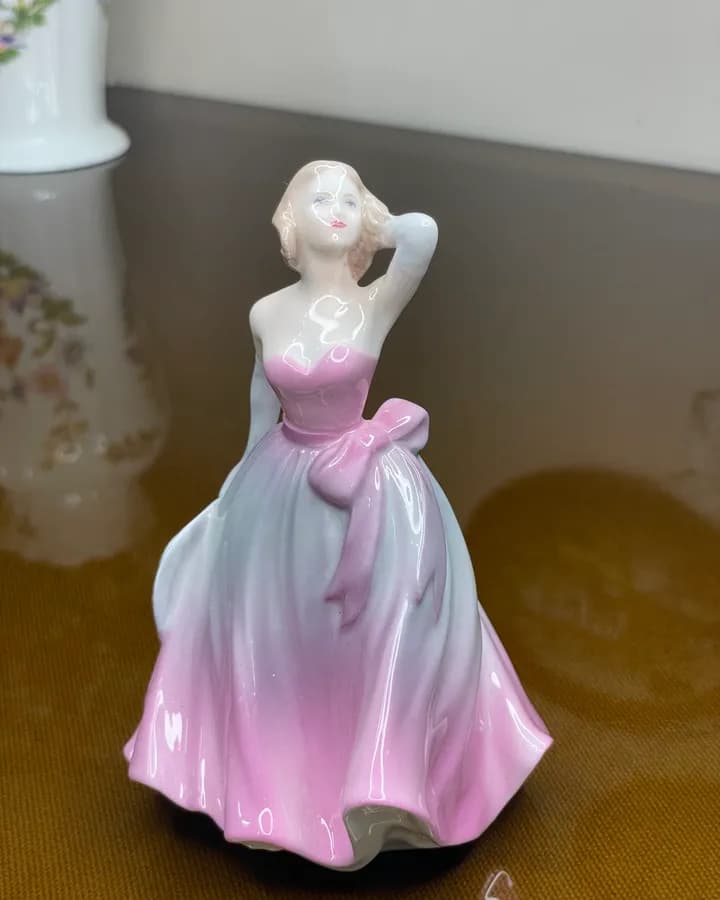 مجسمه کولپورت اسپرینگ‌تایم Springtime؛ رنگ بهاری