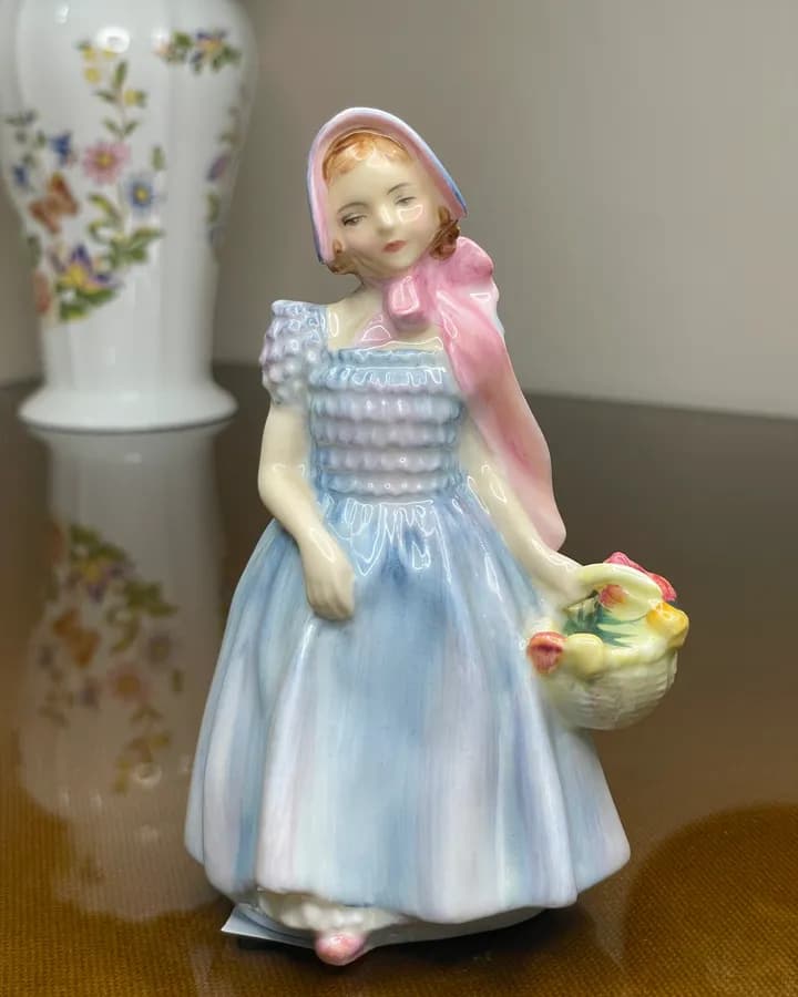 مجسمه رویال دالتون وندی Wendy؛ مدل HN2109